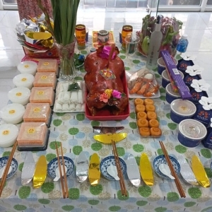 dich-vu-dat-heo-quay-cung-le-khoi-cong-co-so-heo-quay-phu-loc